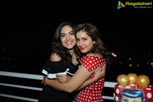 Raashi Khanna Birthday Bash 2018