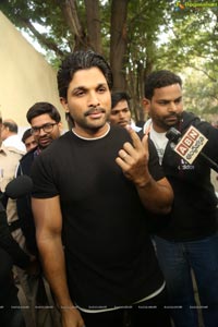 Tollywood Superstars Cast Votes in Telangana Polls