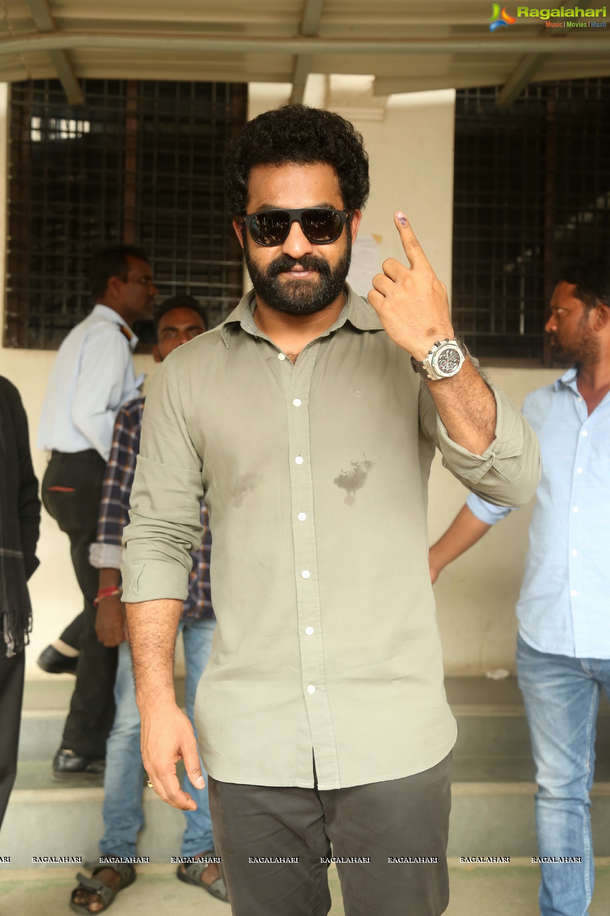 Tollywood Stars Cast Their Vote In Telangana Assembly Elections