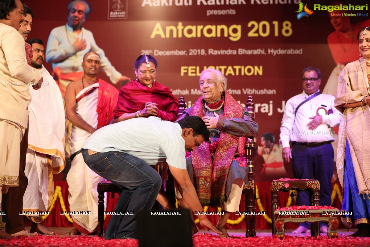  Legendary Kathak Maestro, Padma Vibhushan Pandit Birju Maharaj Performing at Antarang