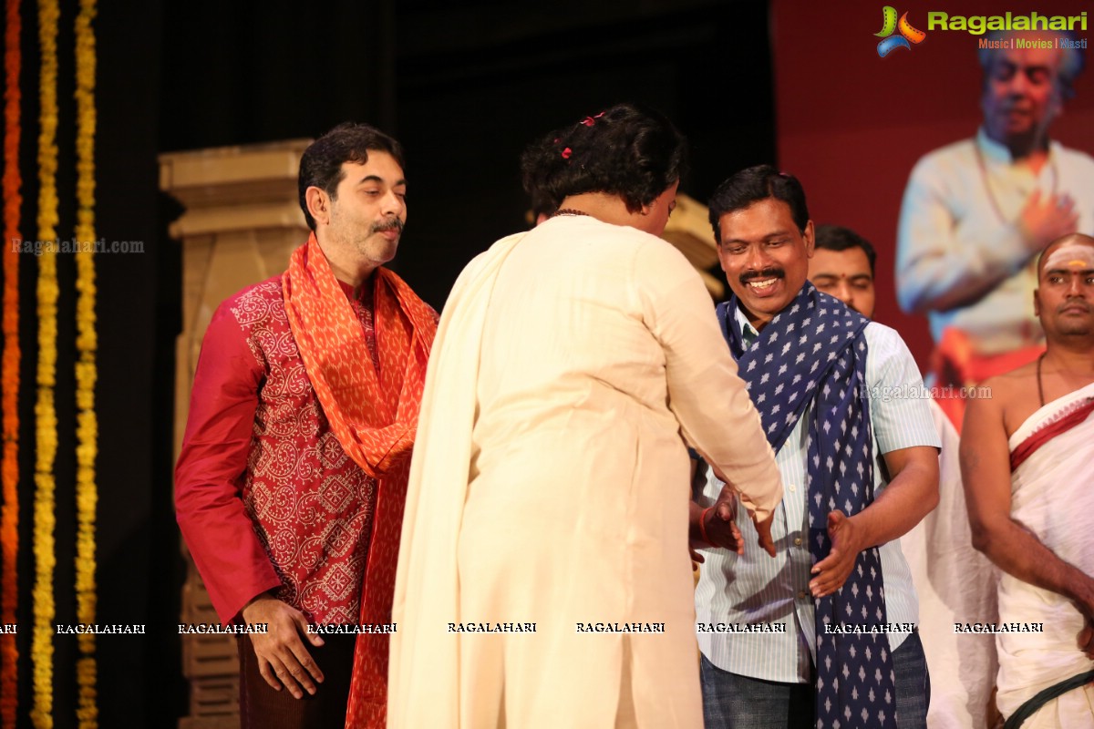  Legendary Kathak Maestro, Padma Vibhushan Pandit Birju Maharaj Performing at Antarang