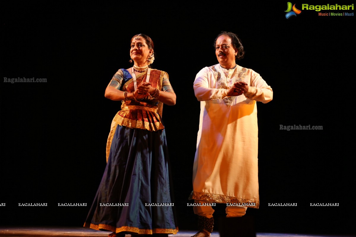  Legendary Kathak Maestro, Padma Vibhushan Pandit Birju Maharaj Performing at Antarang