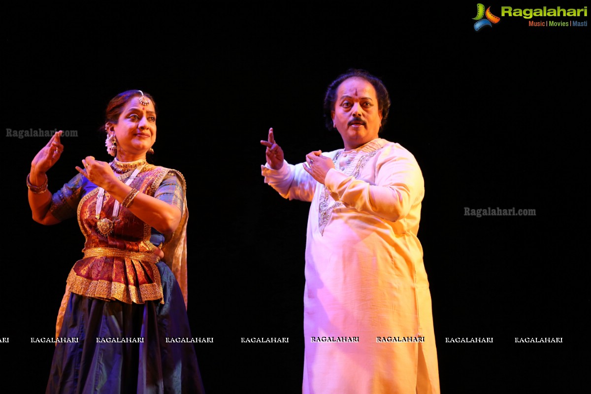  Legendary Kathak Maestro, Padma Vibhushan Pandit Birju Maharaj Performing at Antarang