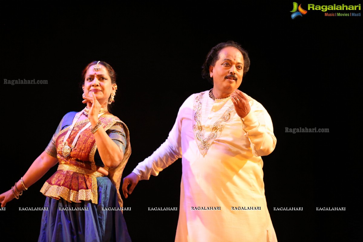  Legendary Kathak Maestro, Padma Vibhushan Pandit Birju Maharaj Performing at Antarang