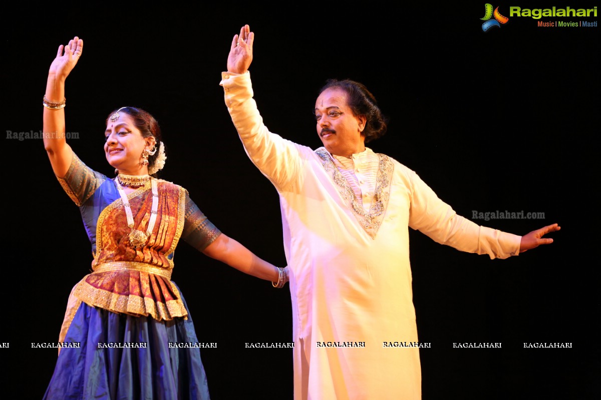  Legendary Kathak Maestro, Padma Vibhushan Pandit Birju Maharaj Performing at Antarang