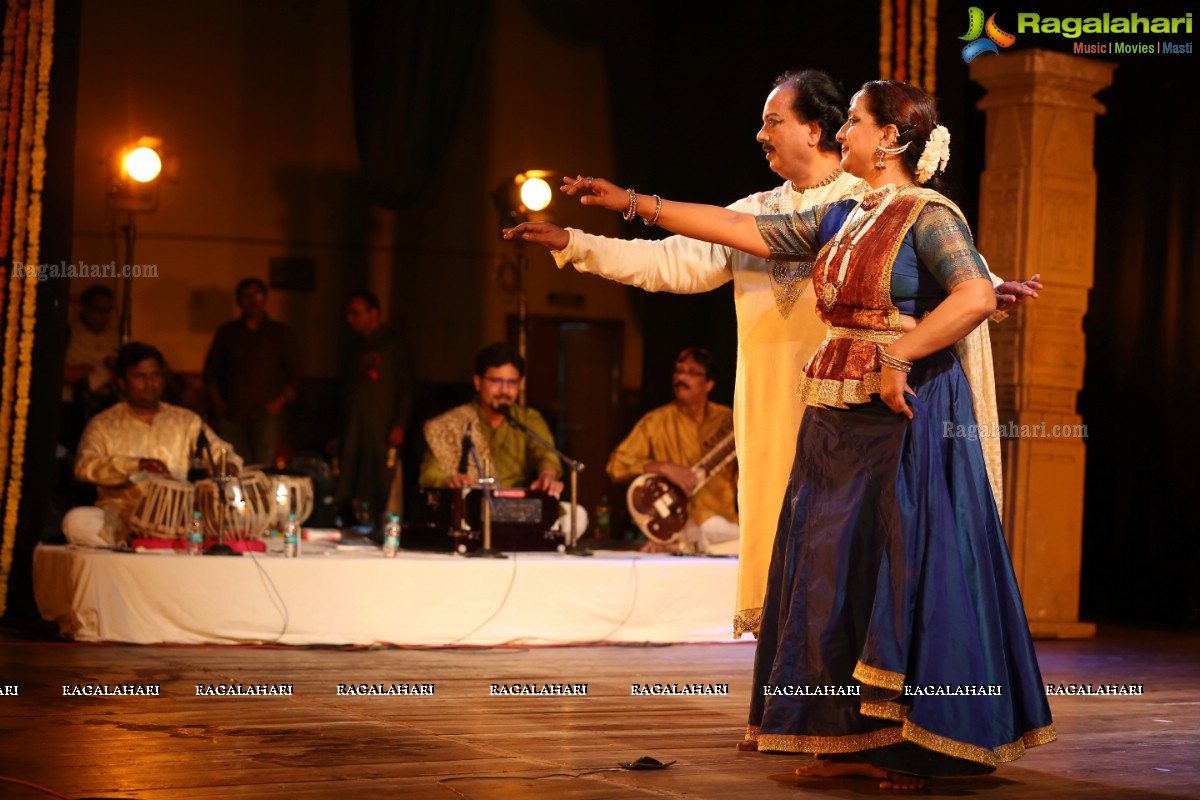  Legendary Kathak Maestro, Padma Vibhushan Pandit Birju Maharaj Performing at Antarang