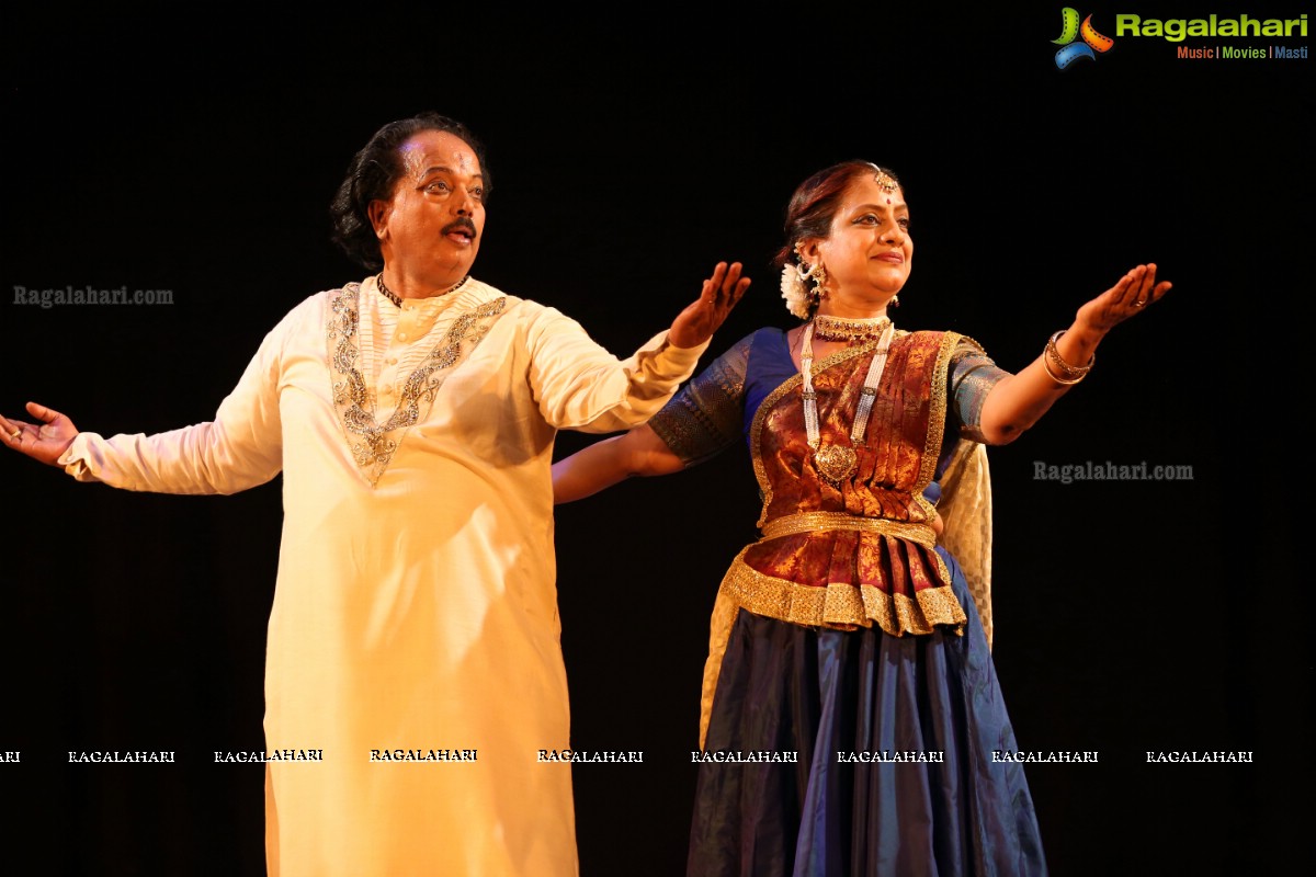  Legendary Kathak Maestro, Padma Vibhushan Pandit Birju Maharaj Performing at Antarang