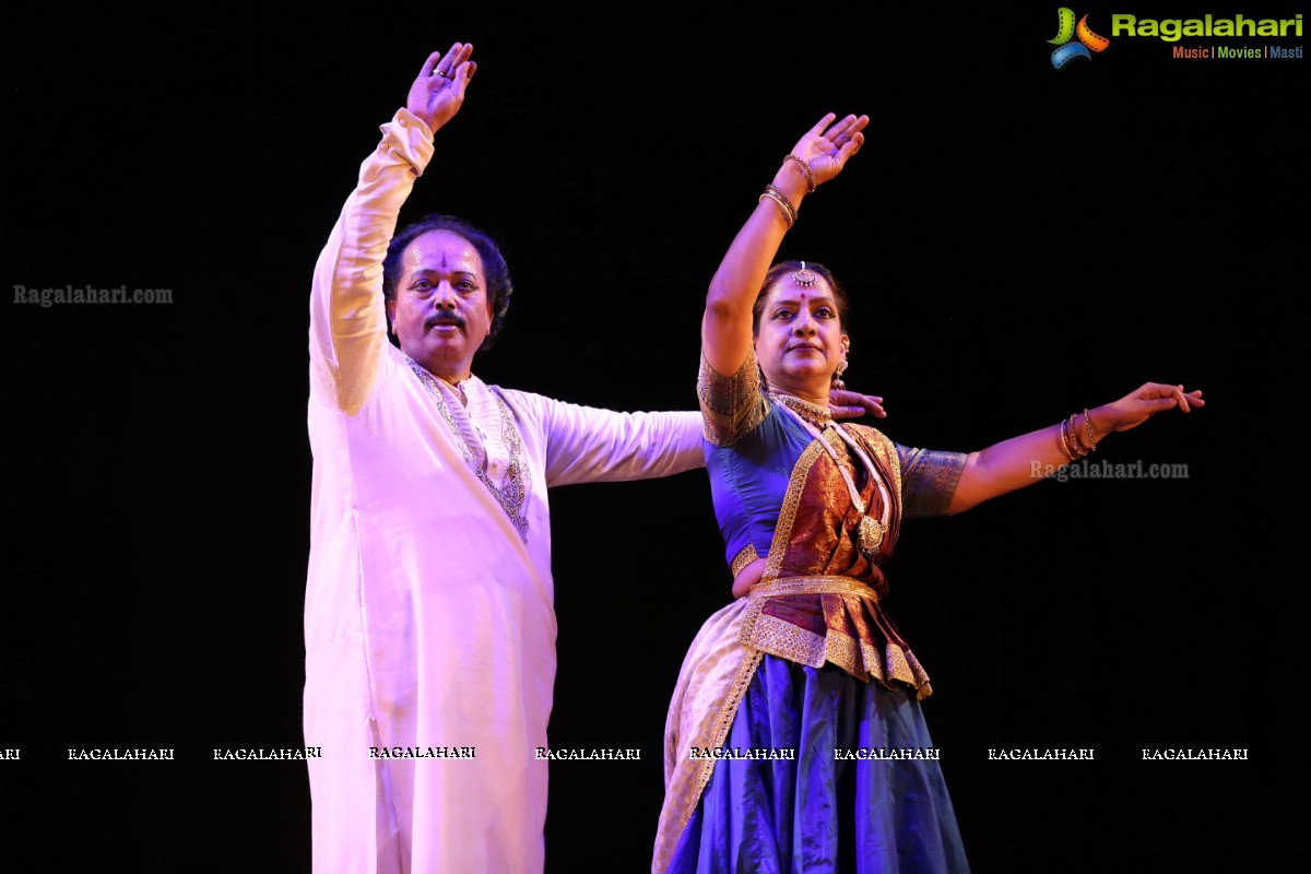  Legendary Kathak Maestro, Padma Vibhushan Pandit Birju Maharaj Performing at Antarang