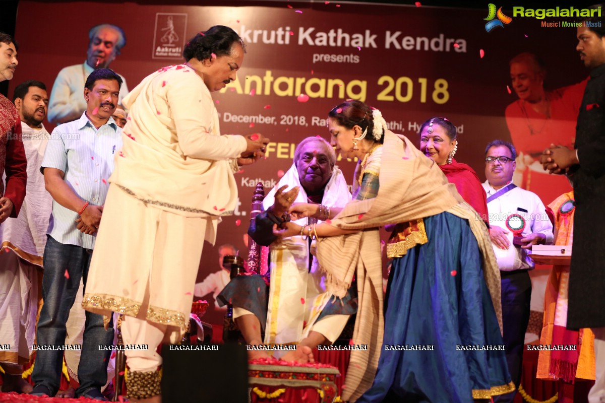  Legendary Kathak Maestro, Padma Vibhushan Pandit Birju Maharaj Performing at Antarang