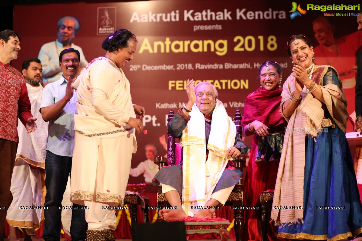  Legendary Kathak Maestro, Padma Vibhushan Pandit Birju Maharaj Performing at Antarang