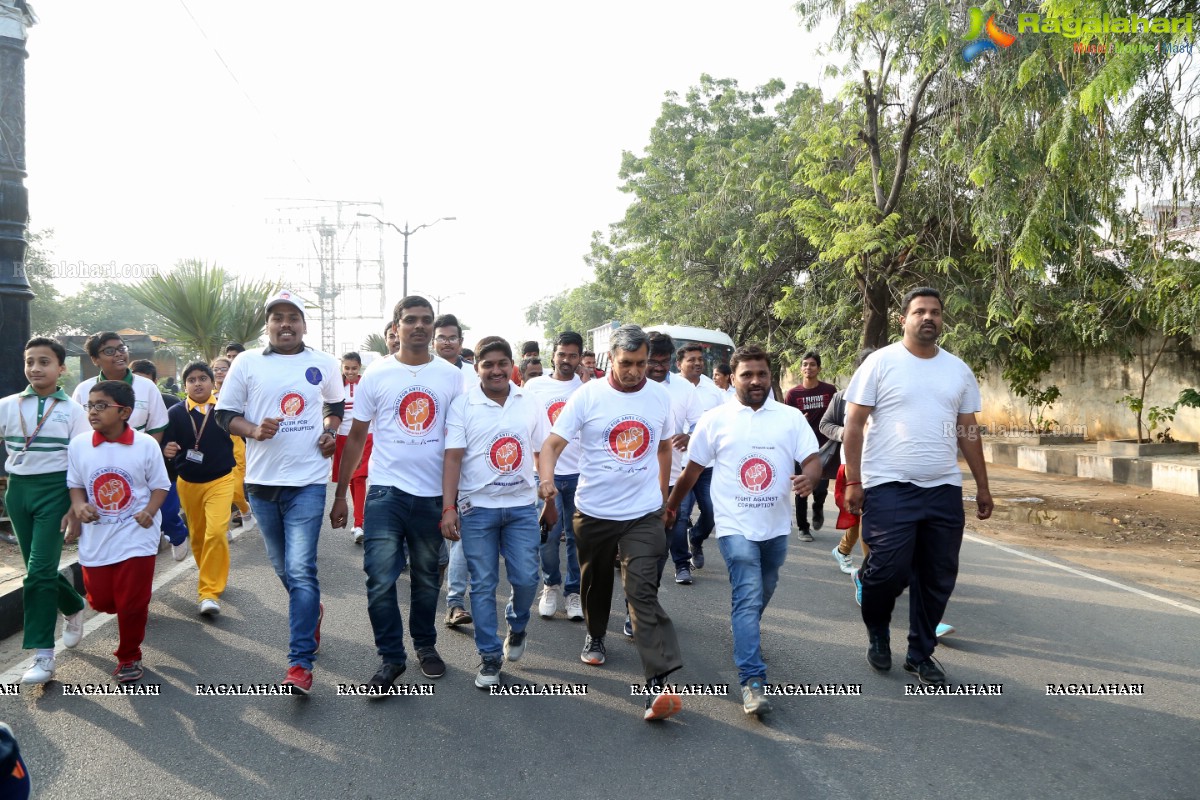 Jaya Prakash Narayana Participates In Anti Corruption Day Walk 2018