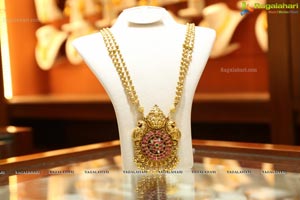 Malabar Gold and Diamonds Holds Artistry Jewellery Show