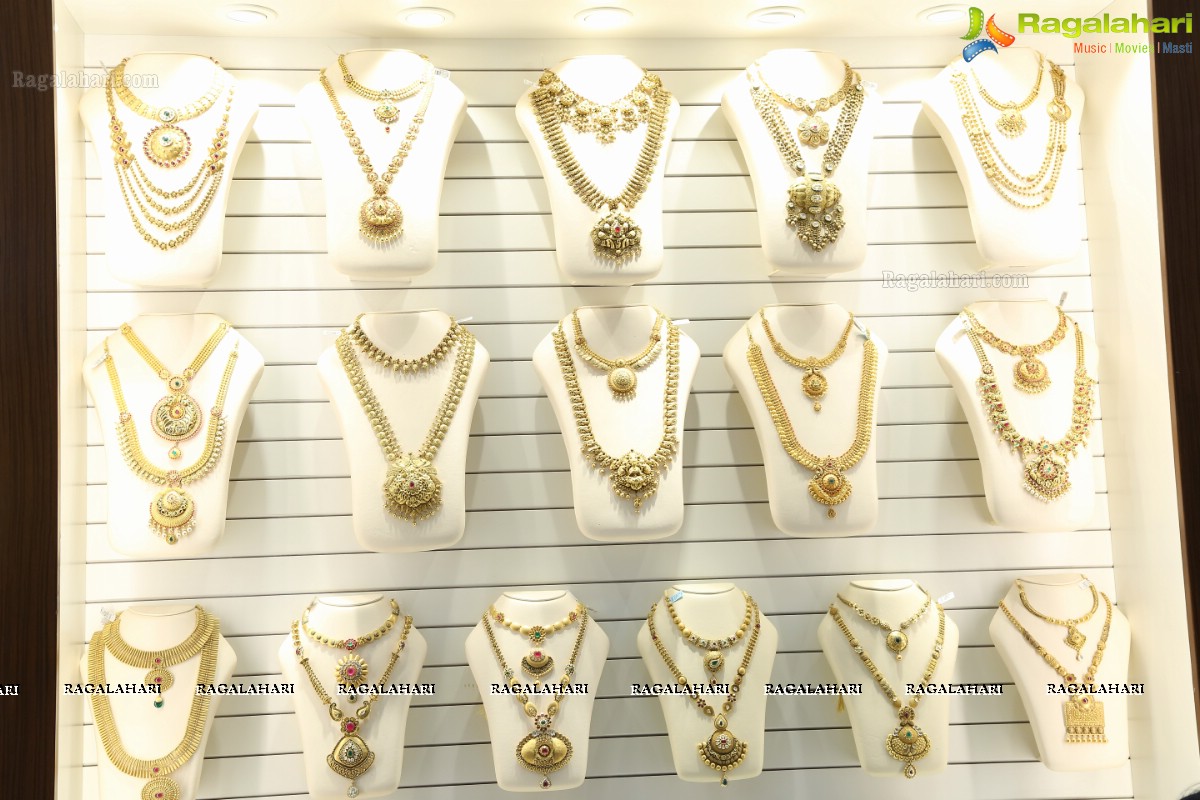 Malabar Gold and Diamonds Artistry Branded Jewellery Show at Somajiguda Showroom