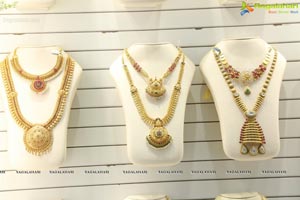 Malabar Gold and Diamonds Holds Artistry Jewellery Show