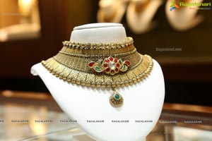 Malabar Gold and Diamonds Holds Artistry Jewellery Show
