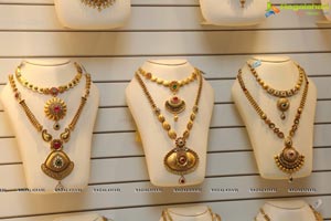 Malabar Gold and Diamonds Holds Artistry Jewellery Show