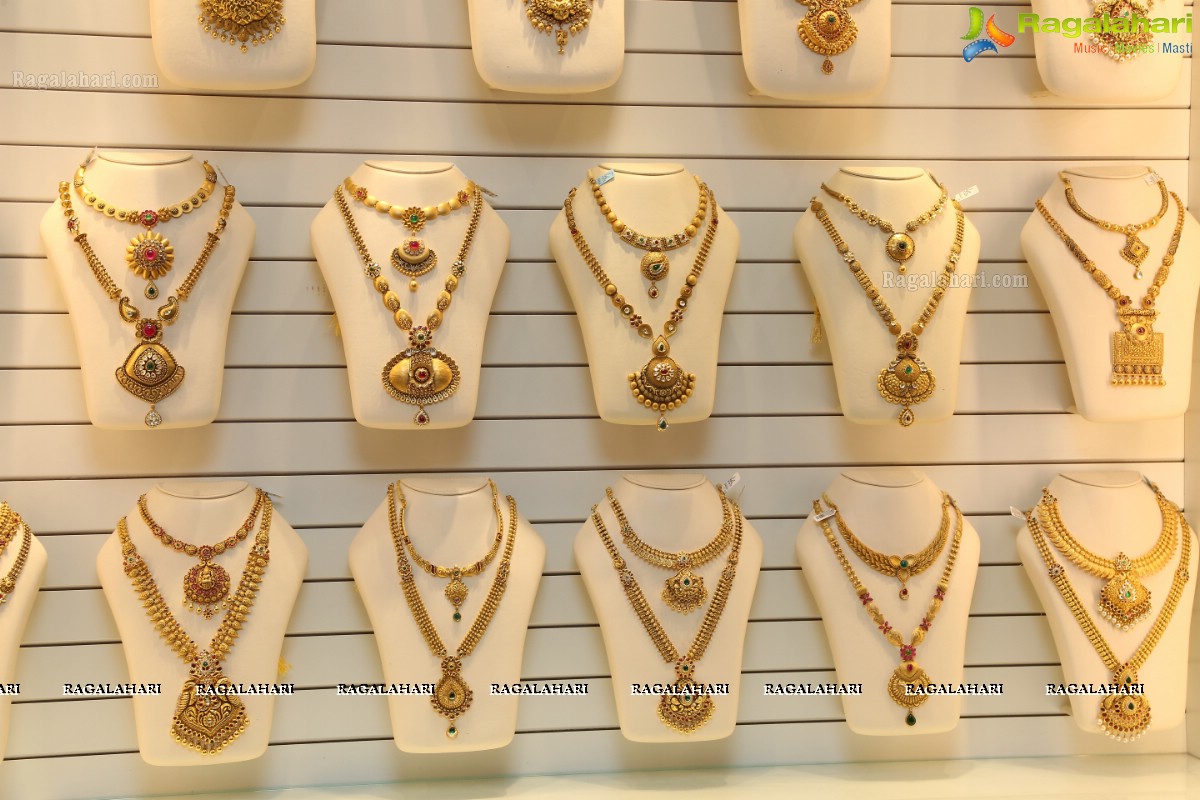 Malabar Gold and Diamonds Artistry Branded Jewellery Show at Somajiguda Showroom