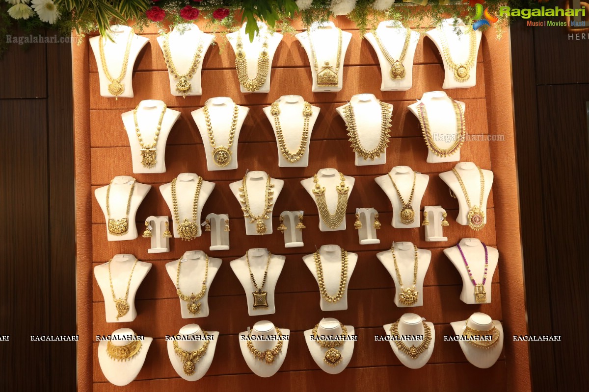 Malabar Gold and Diamonds Artistry Branded Jewellery Show at Somajiguda Showroom