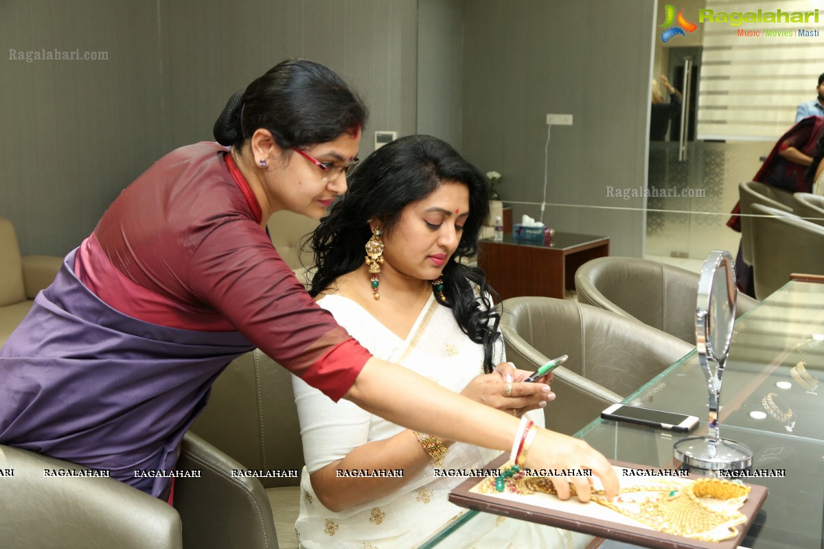 Malabar Gold and Diamonds Artistry Branded Jewellery Show at Somajiguda Showroom