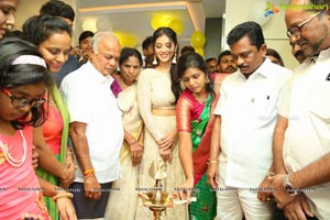 Priyanka Jawalkar Inaugurates Be You Salon at Nalgonda