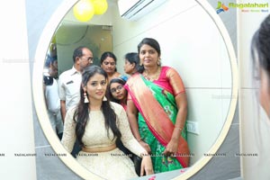 Priyanka Jawalkar Inaugurates Be You Salon at Nalgonda