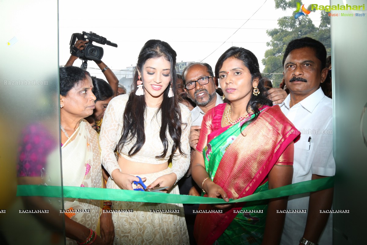 Priyanka Jawalkar Inaugurates Be You Salon at Nalgonda