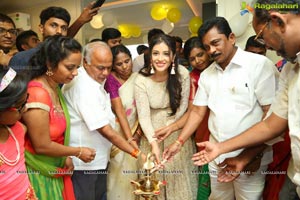 Priyanka Jawalkar Inaugurates Be You Salon at Nalgonda