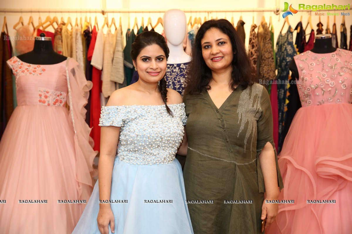 Priyanka Jawalkar Launches Deepthi Collection Studio Spectacular Collection