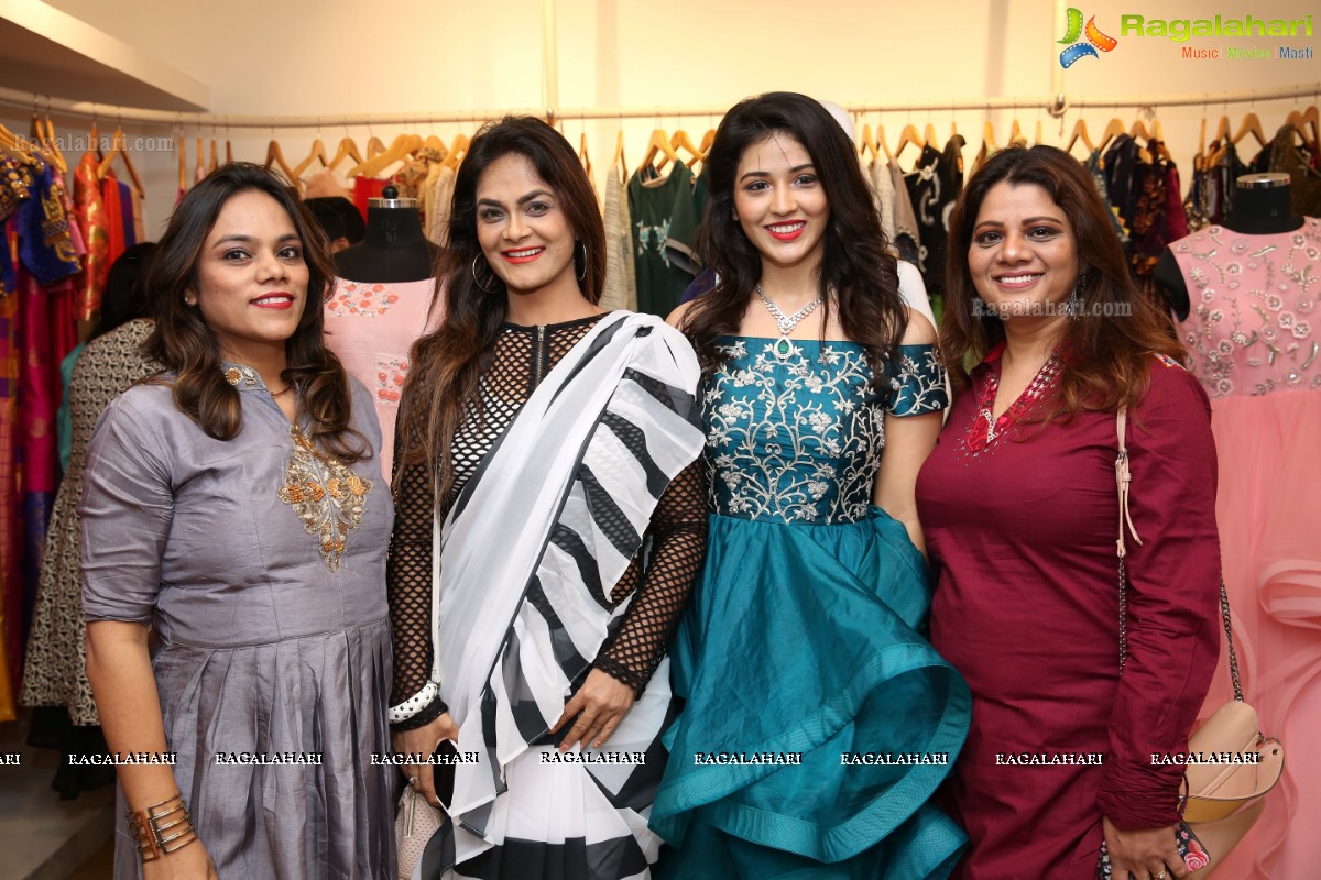 Priyanka Jawalkar Launches Deepthi Collection Studio Spectacular Collection