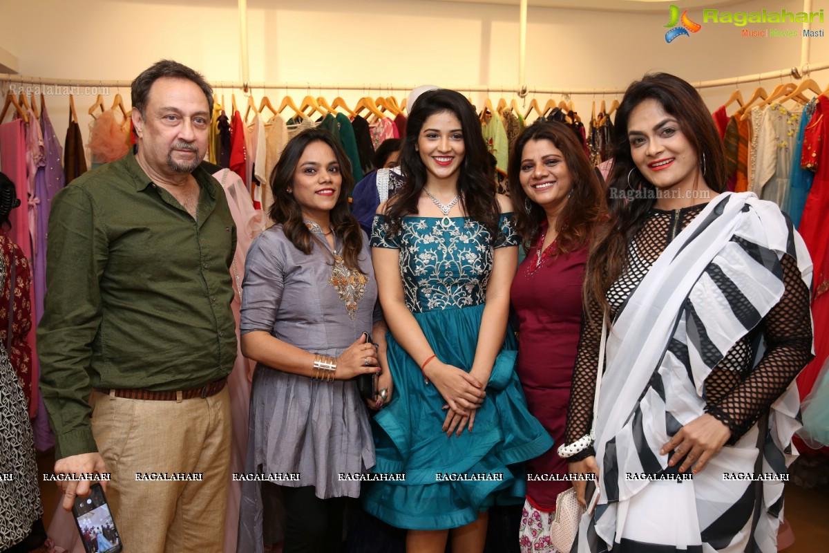 Priyanka Jawalkar Launches Deepthi Collection Studio Spectacular Collection