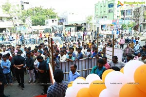 Lavanya Tripathi Launches Happi Mobile Store at Siddipet