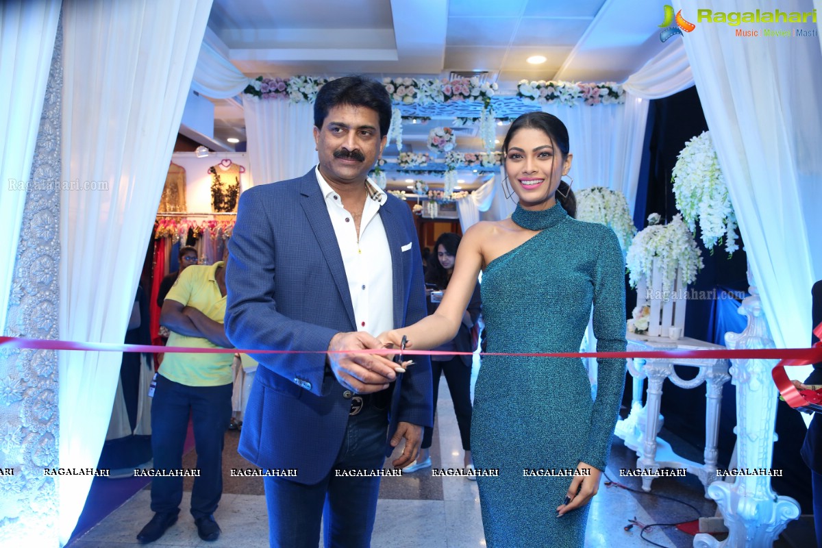 Lopamudra Raut Launches Hi-Life Fashion Exhibition @ HICC Novotel