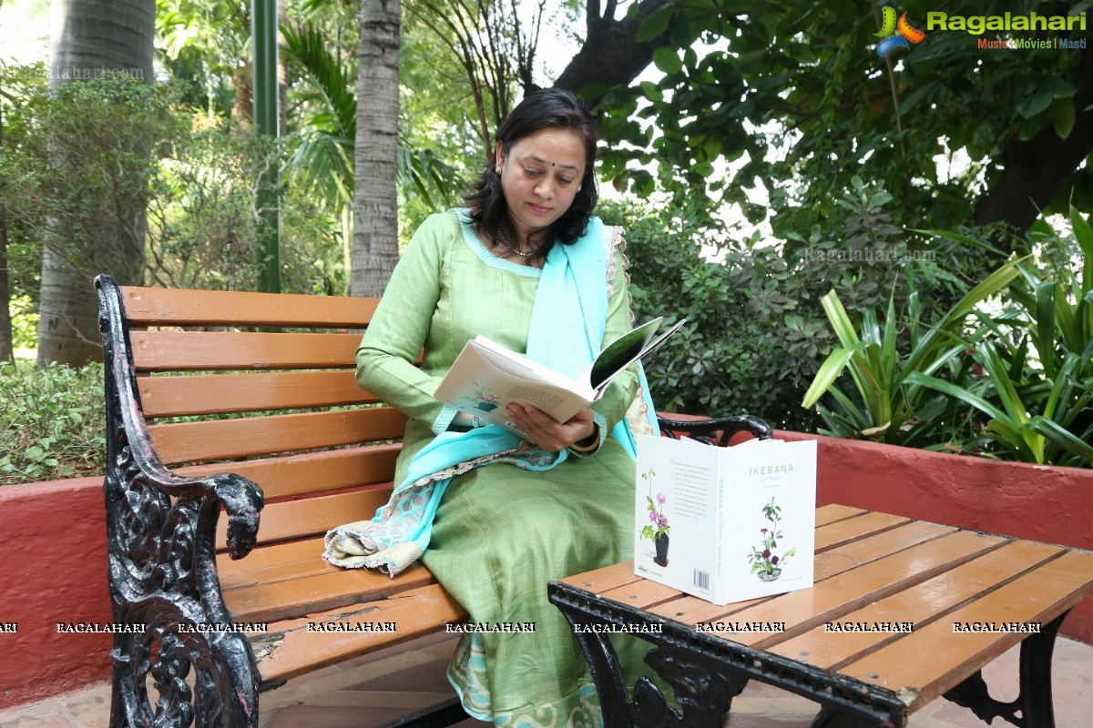 Press Meet about Books on Ikebana (Ikebana for Beginners & Ikebana, Pushpakala) by Sharmila Agarwal