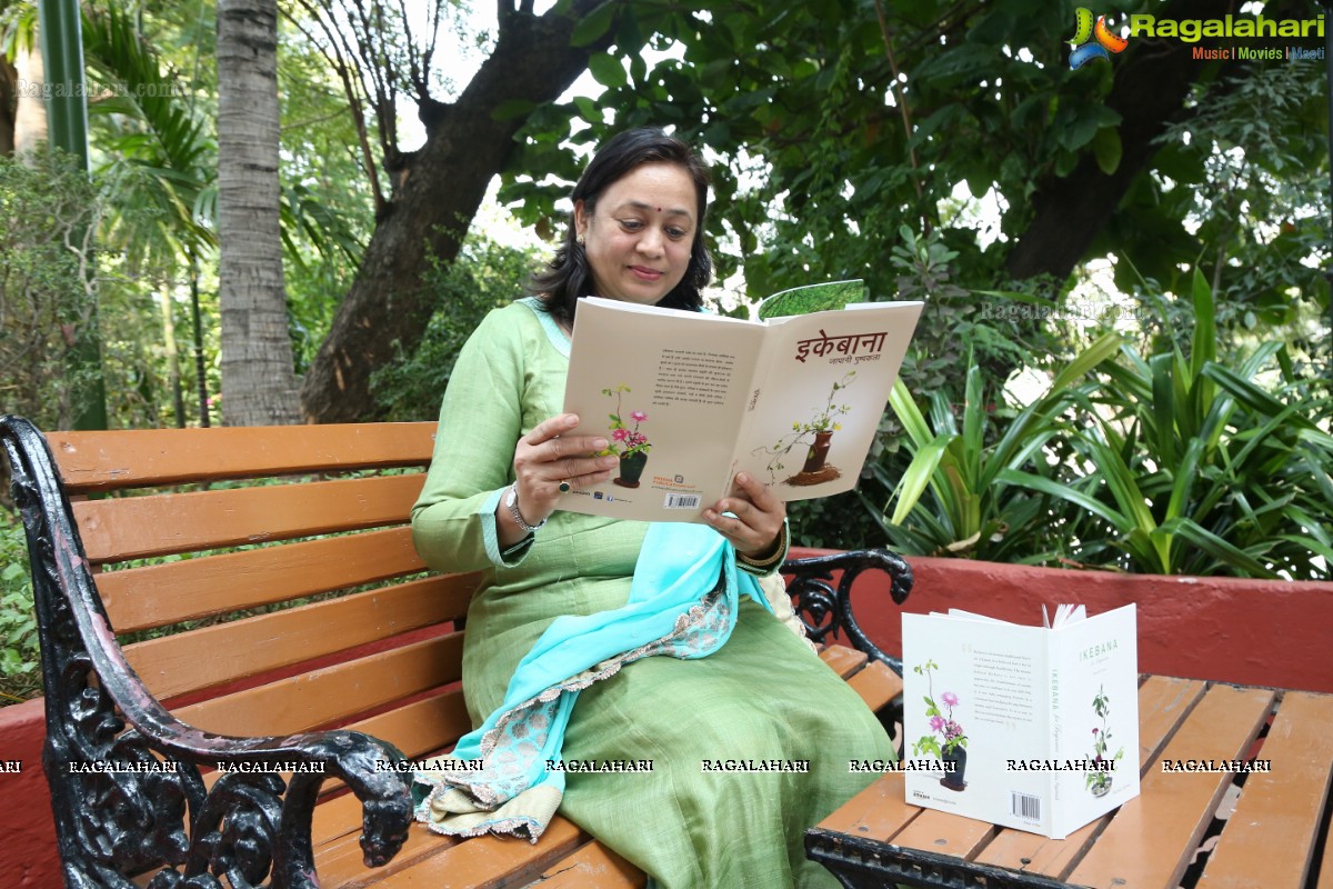 Press Meet about Books on Ikebana (Ikebana for Beginners & Ikebana, Pushpakala) by Sharmila Agarwal