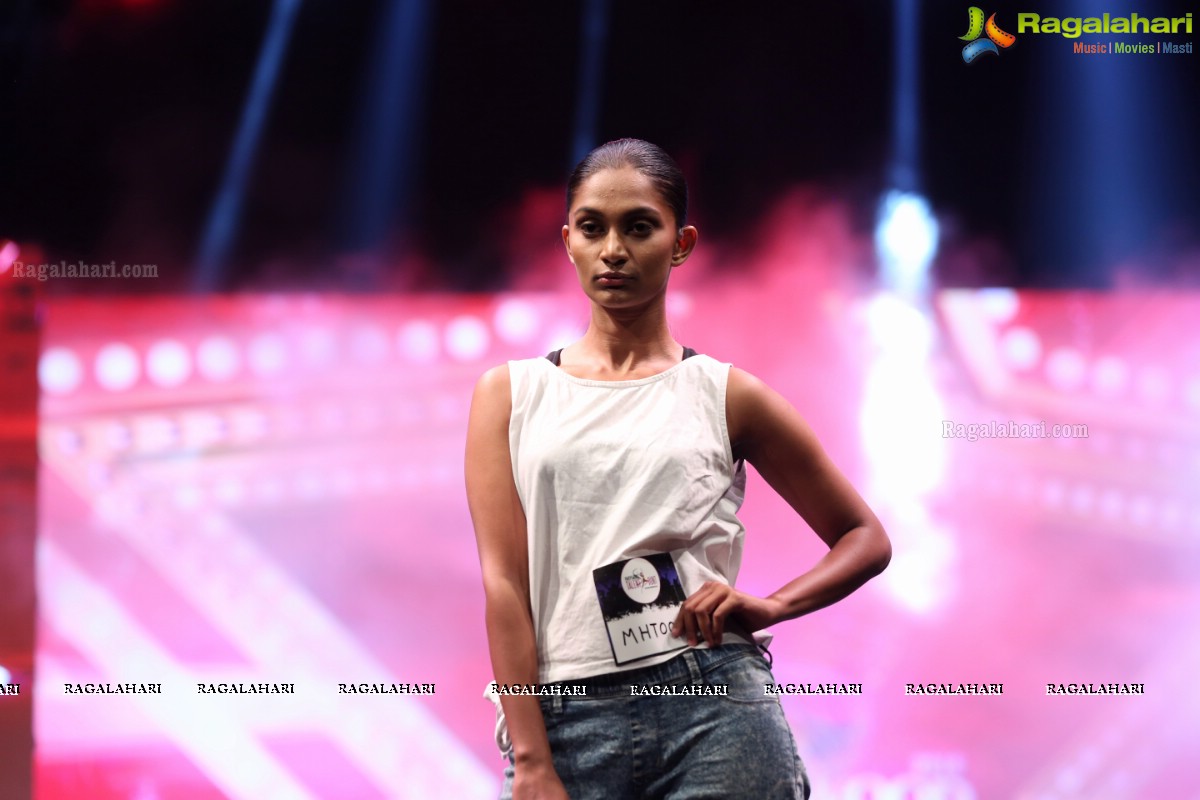 Indywood Film Carnival 4th Edition Day 4 - Fashion Show & Yuva Ratna Awards