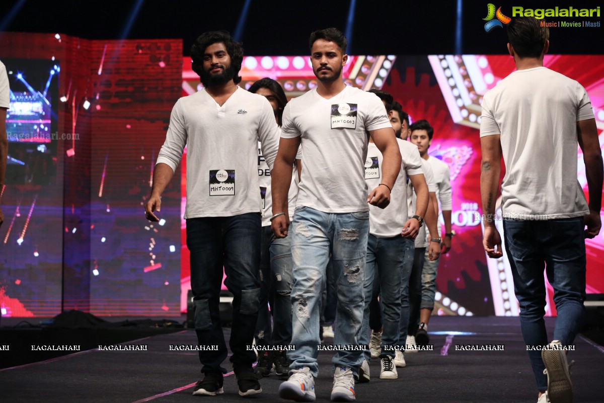 Indywood Film Carnival 4th Edition Day 4 - Fashion Show & Yuva Ratna Awards