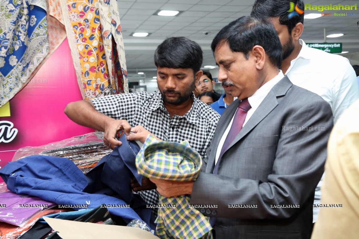 IT Handloom Mela Begins at Ameerpet Metro Railway Station 