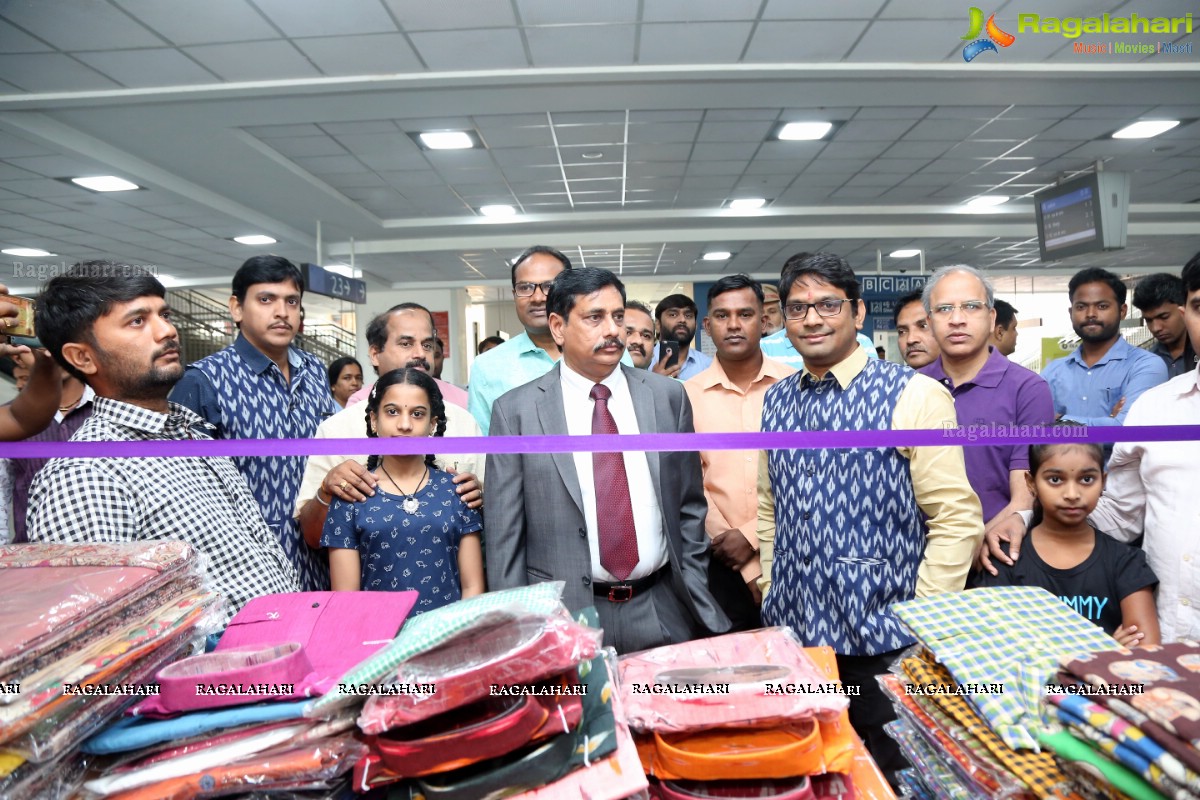 IT Handloom Mela Begins at Ameerpet Metro Railway Station 