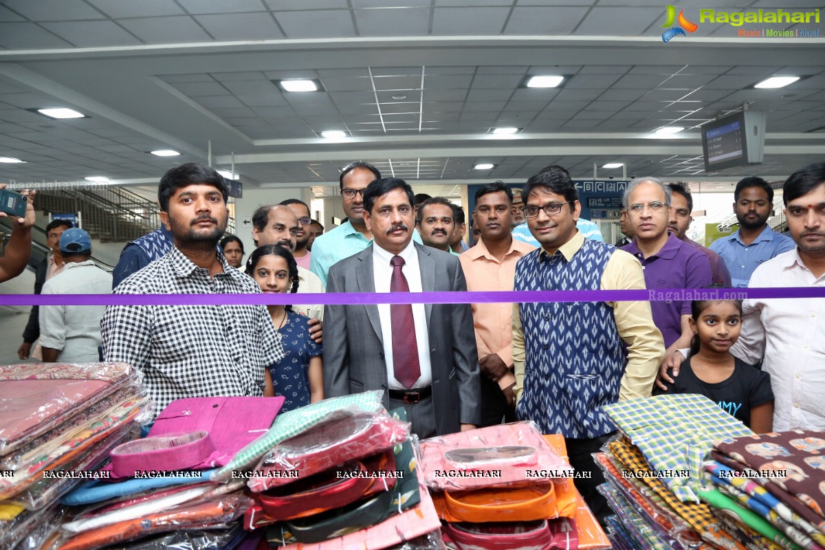 IT Handloom Mela Begins at Ameerpet Metro Railway Station 