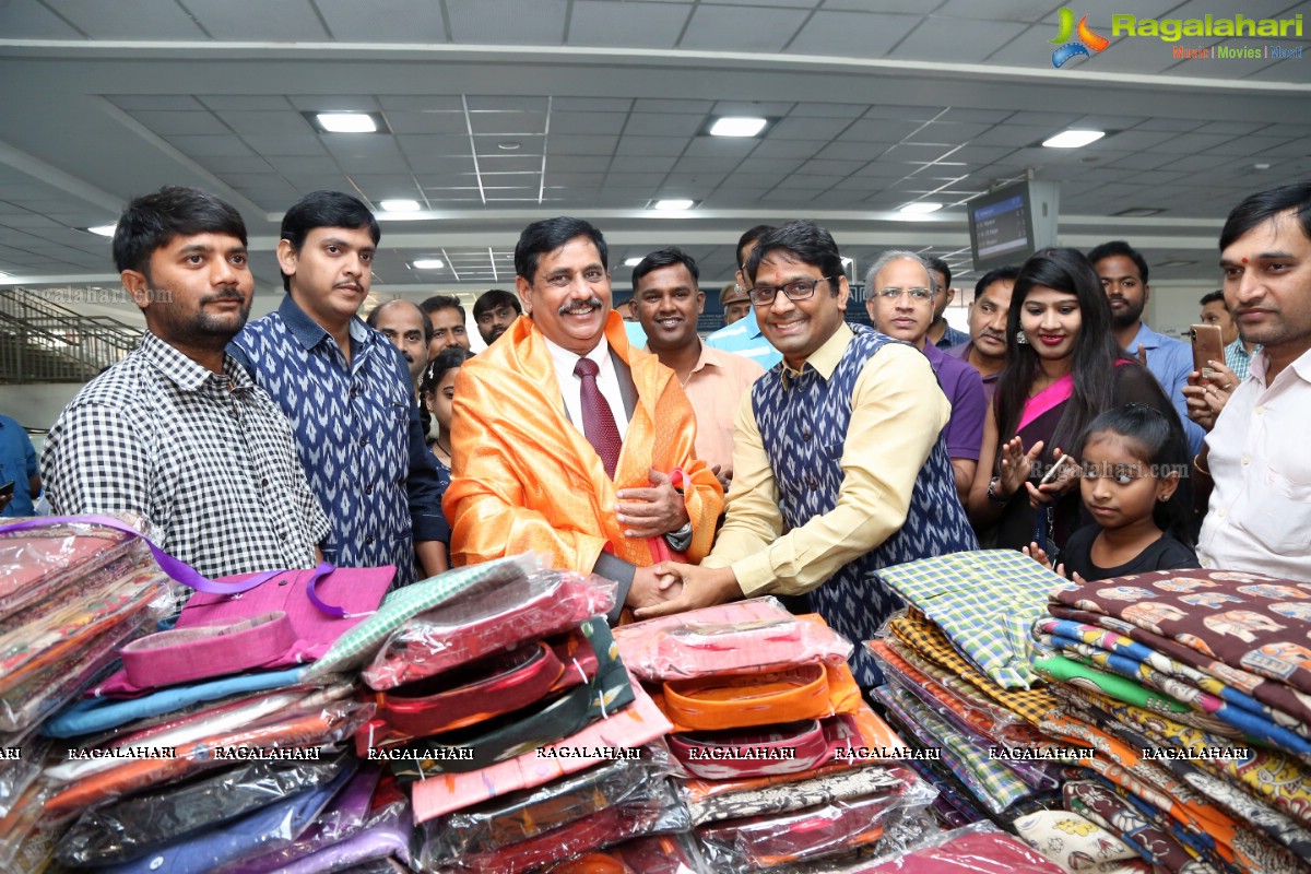 IT Handloom Mela Begins at Ameerpet Metro Railway Station 