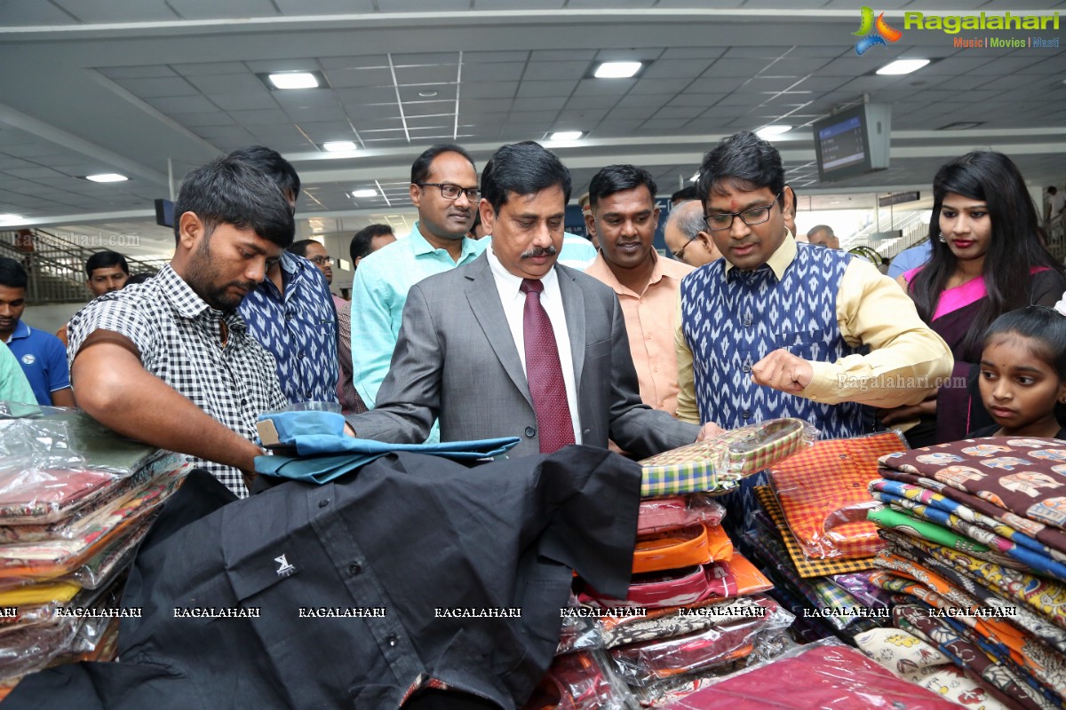 IT Handloom Mela Begins at Ameerpet Metro Railway Station 