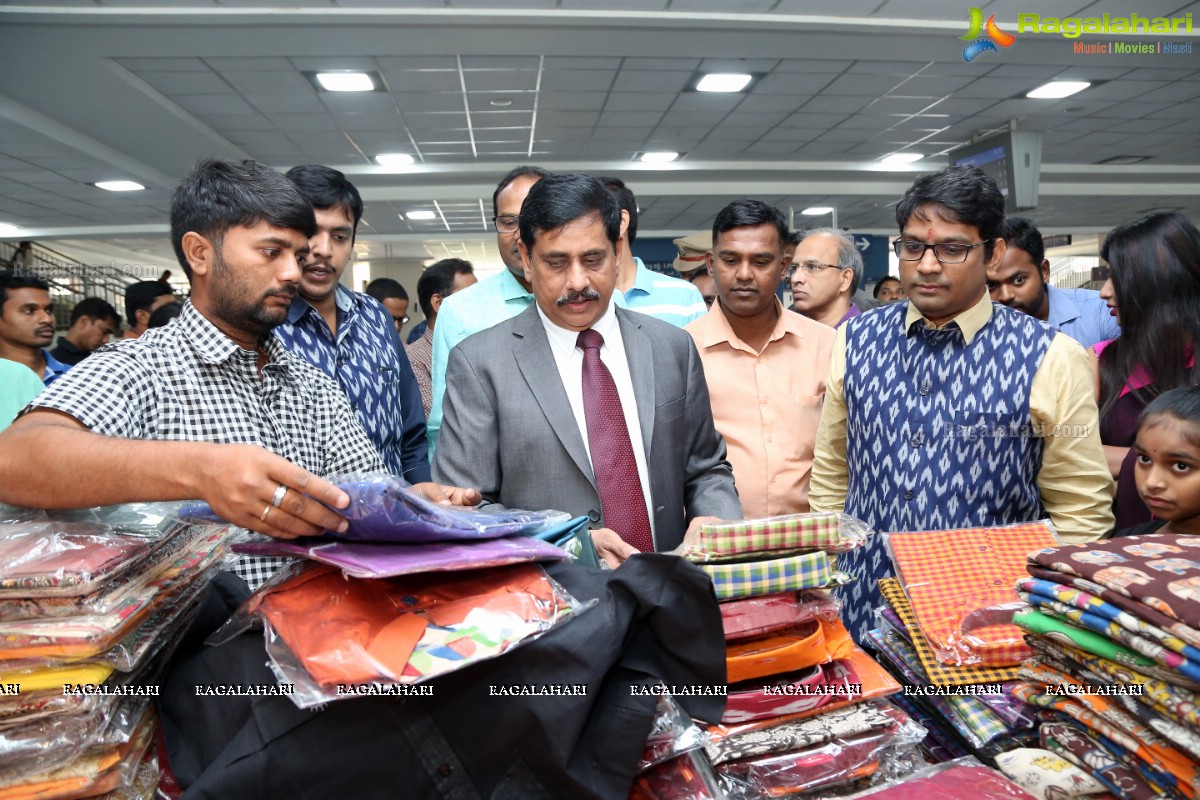 IT Handloom Mela Begins at Ameerpet Metro Railway Station 