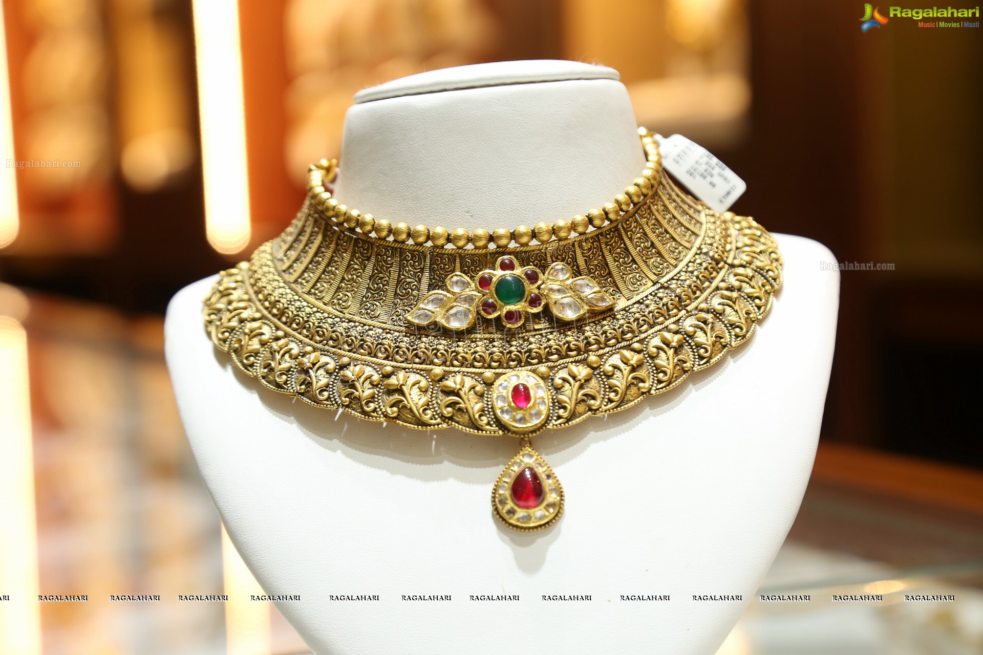 Artistry Branded Jewellery Collection by Malabar Gold and Diamonds at Somajiguda Showroom