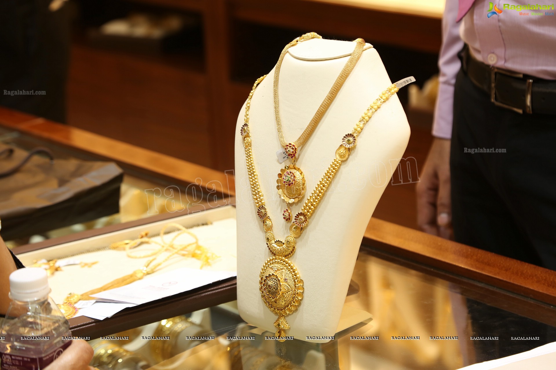 Artistry Branded Jewellery Collection by Malabar Gold and Diamonds at Somajiguda Showroom