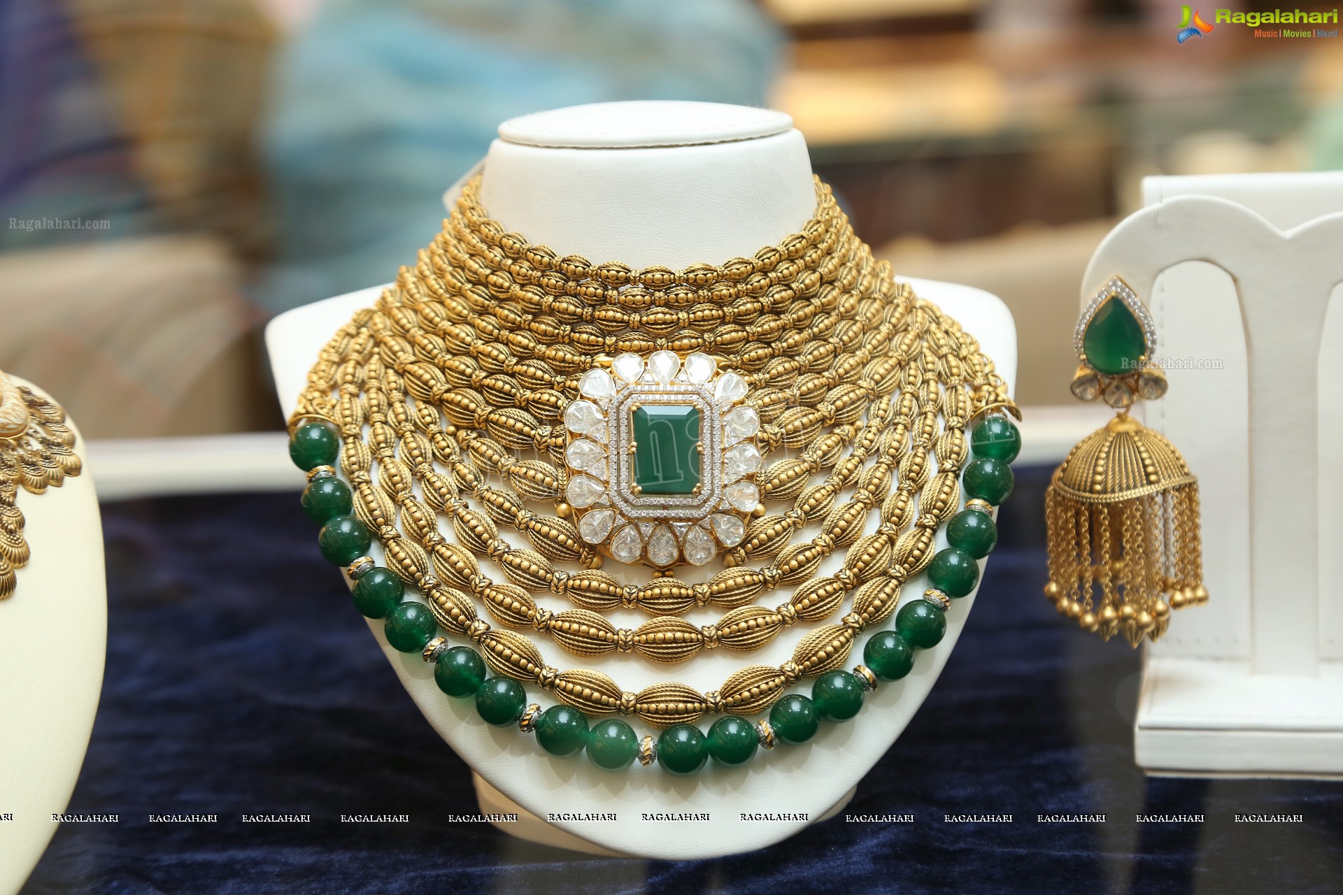 Artistry Branded Jewellery Collection by Malabar Gold and Diamonds at Somajiguda Showroom