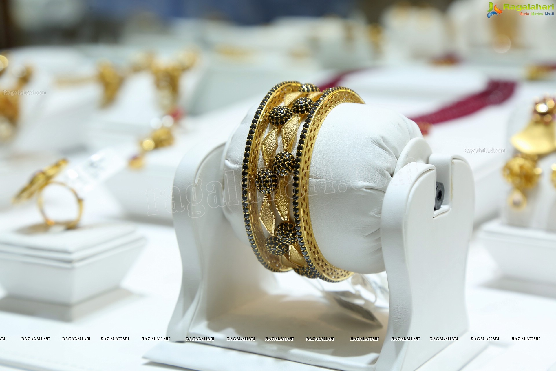 Artistry Branded Jewellery Collection by Malabar Gold and Diamonds at Somajiguda Showroom