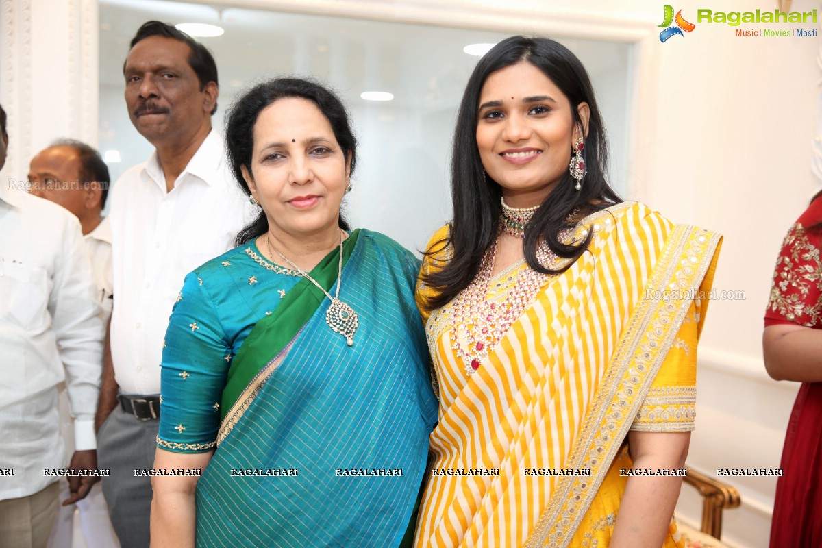 KTR Launches Manjula Jewels First Store In Hyderabad at Banjara Hills