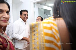 Manjula Jewels Opens Its First Store 