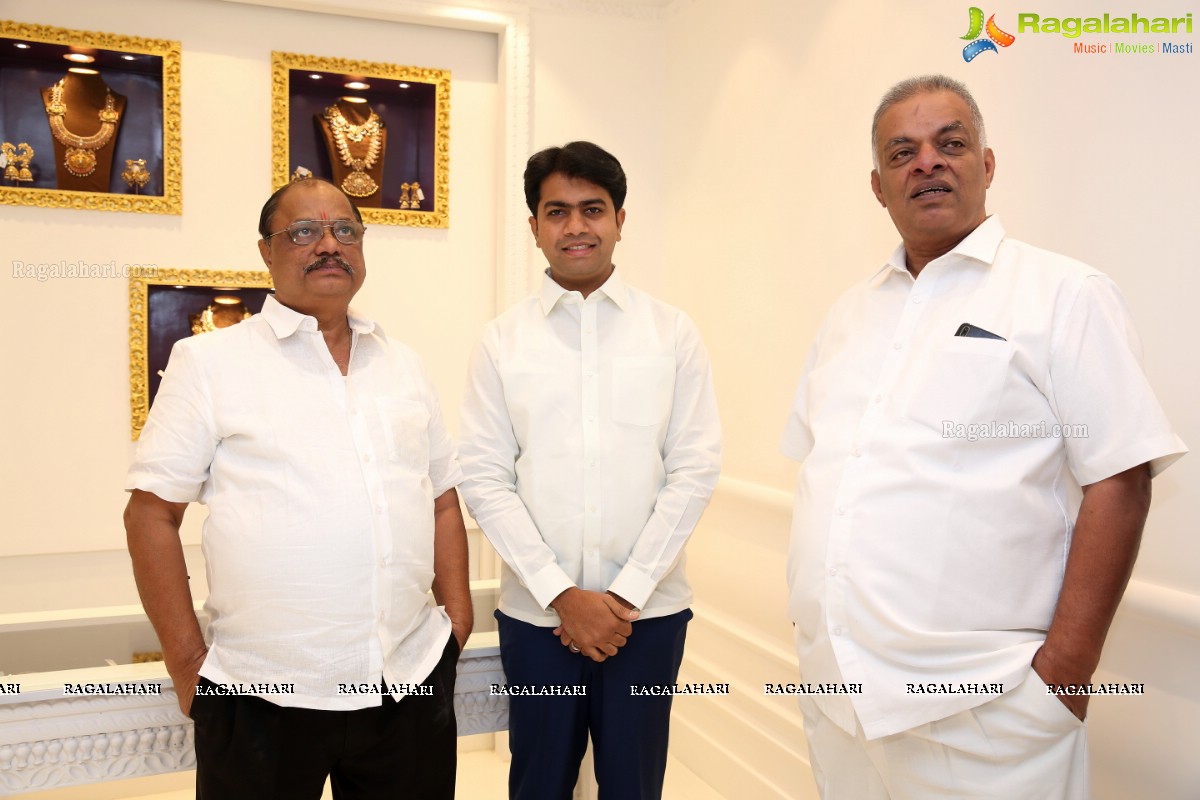 KTR Launches Manjula Jewels First Store In Hyderabad at Banjara Hills