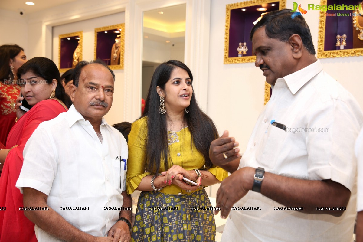 KTR Launches Manjula Jewels First Store In Hyderabad at Banjara Hills